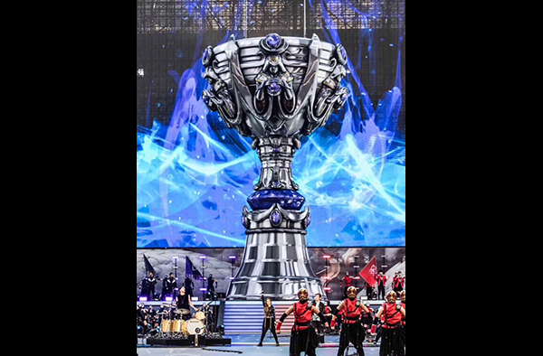 TL 3-0 C9：北美银河战舰彻底沉船！C9惨遭横扫无缘成都MSI