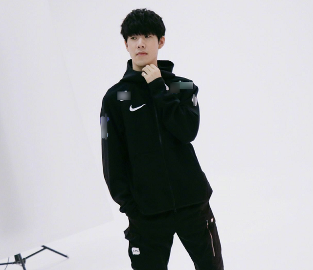 【赛后报告】 Ultra Prime 尽管频频失误，仍然战胜了IG