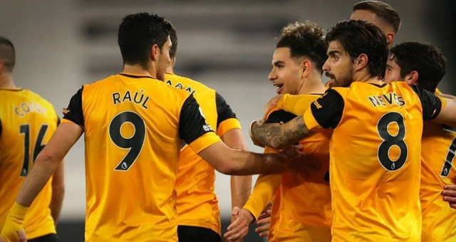 WBG赛季总结：我们的故事终将打破质疑！披风上阵我们世界赛见！